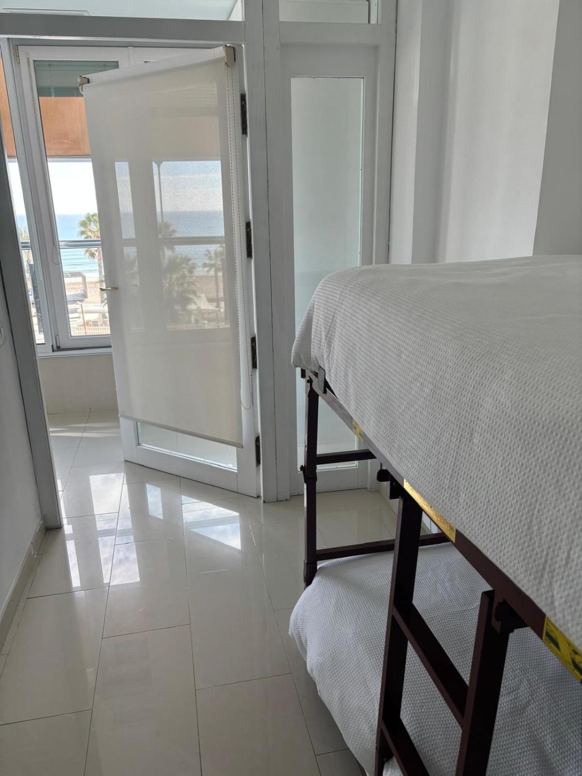 1 Linea Playa San Juan Appartement